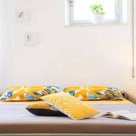 Apartment Casa Guendy, Centralissimo Bilocale Wifi - A/c *